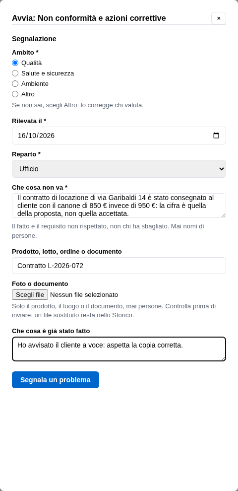 La form della segnalazione con gli aiuti sotto i campi