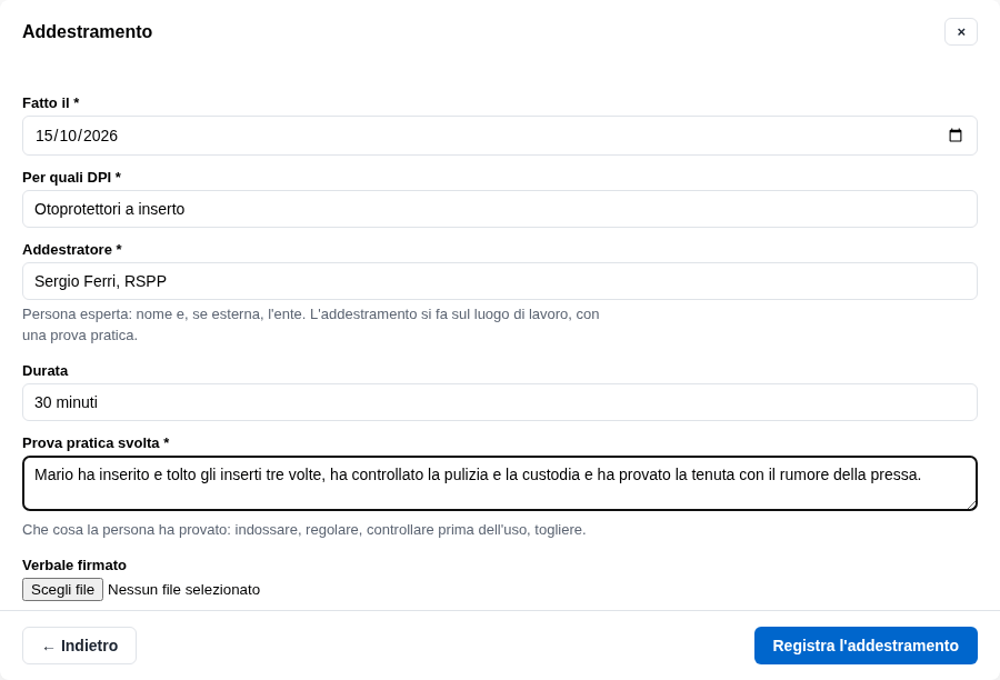 La form dell'addestramento con addestratore e prova pratica